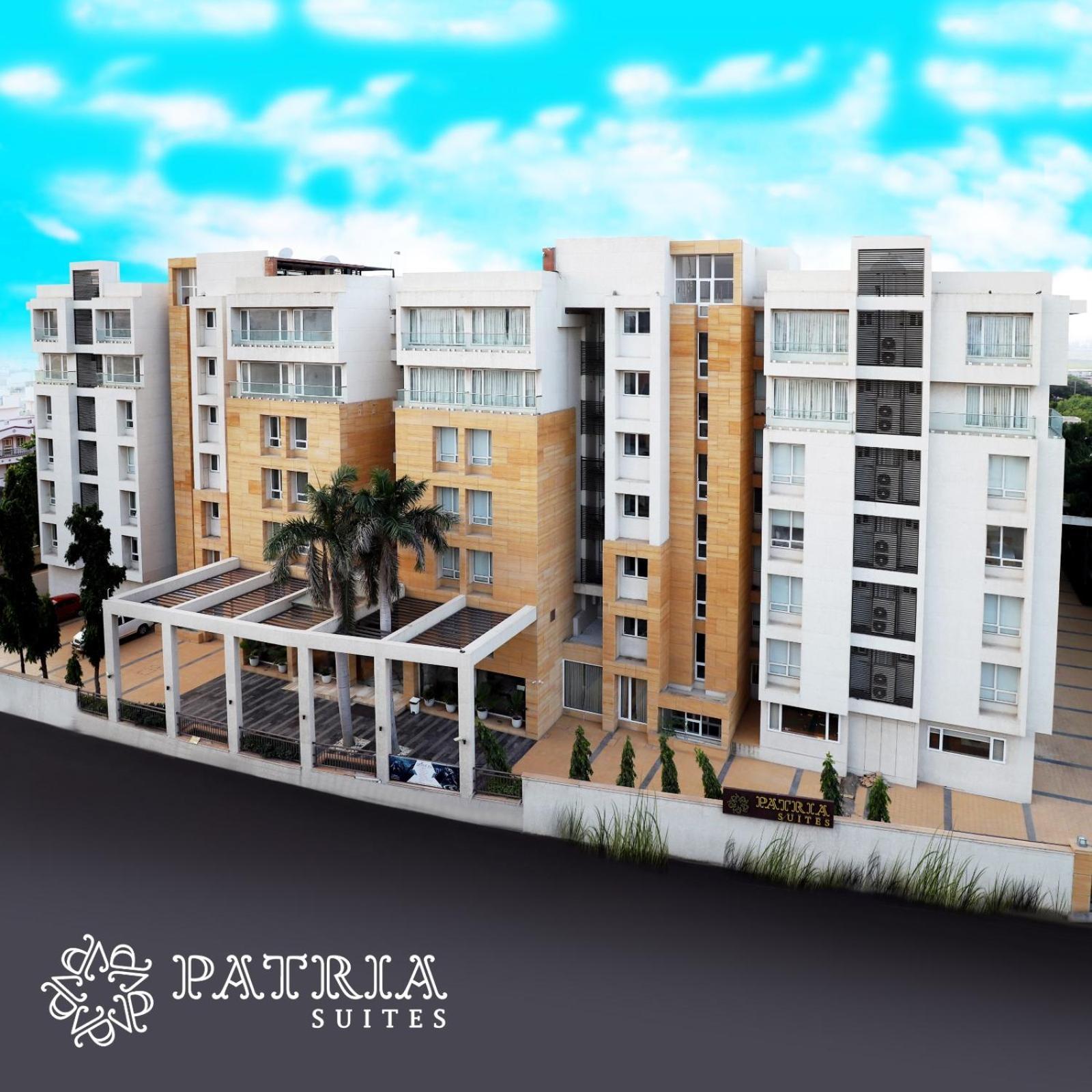 Quality Inn Patria Suites, Rajkot Exterior foto